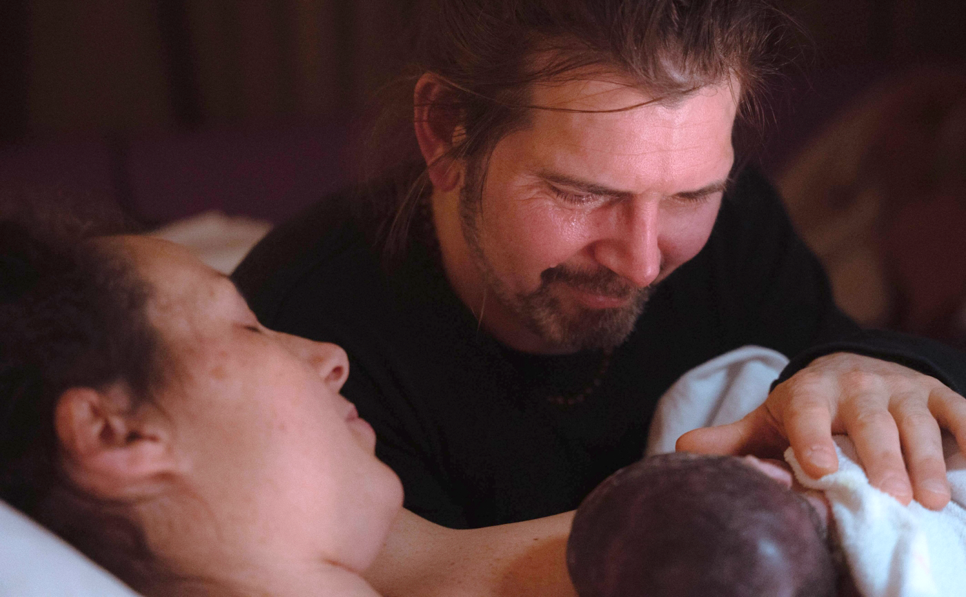 De zwangerschap en geboorte van Rosa, in liefde en rouw